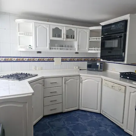 Beautiful With A Good Oceanfront View Apartamento